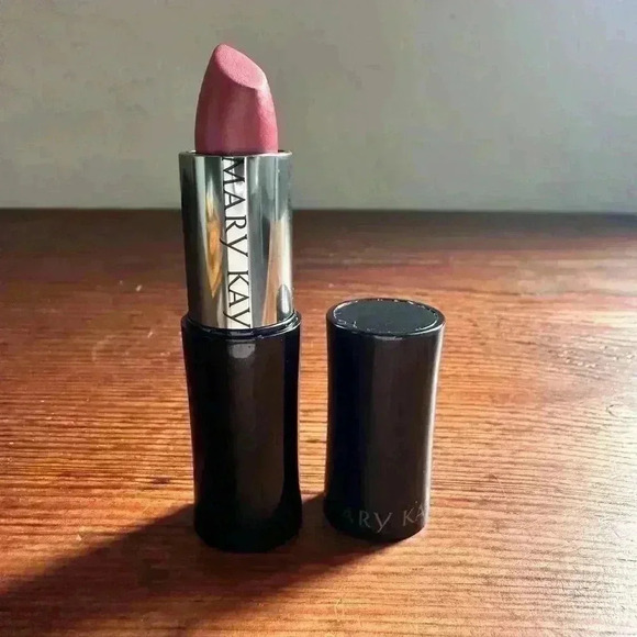 Mary Kay Creme Lipstick Midnight Red 033406 NEW Rouge Minuit - Picture 1 of 6